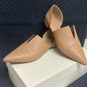 Vince nude flat
